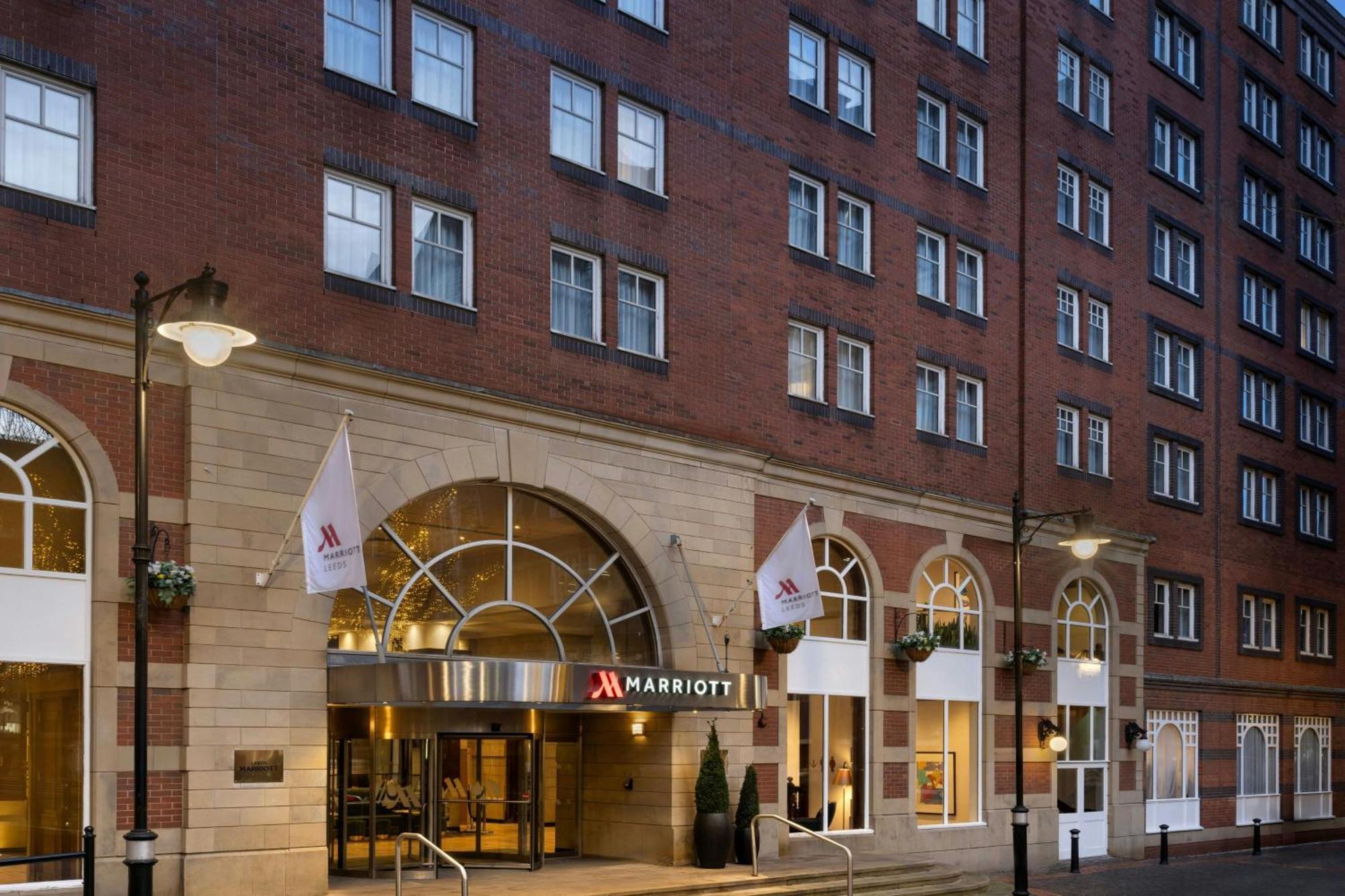 Leeds Marriott Hotel Екстериор снимка